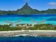 Voyager à Bora Bora : image de l'île paradisiaque avec ces bungalow, lagon…